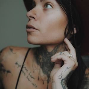 Meet your Posher, Jessica e.